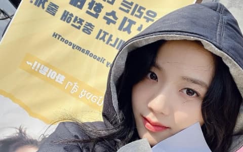 丁海寅&BLACKPINK Jisoo 新劇 《雪滴花》...未上映先引風波：「歷史遭扭曲！太過美化！」