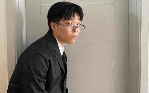 李燦赫節目公開戀愛史！自曝在教會認識女生⋯喜歡跟姊姊交往？網驚：「原來是戀愛高手！」