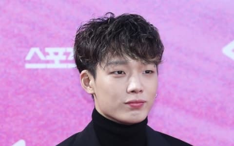 iKON Bobby閃婚並公告9月當爸！再三道歉對粉絲很愧疚！