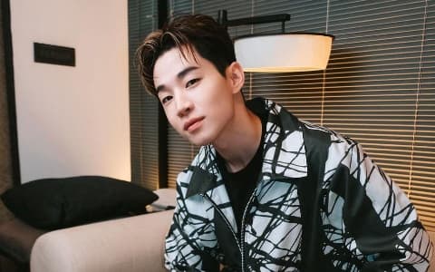 Henry微博演奏「我愛你中國」！韓論壇超失望：加拿大人有必要這樣？