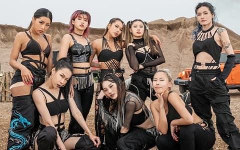 《Street Woman Fighter》推女高版本！大神級評審登場 韓網反應大不同！