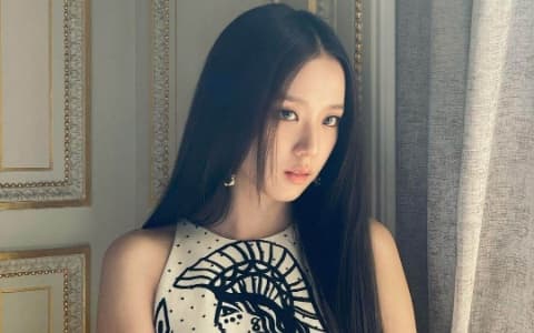 BLACKPINK智秀上傳照片立即陷入爭議！韓網友反應兩極：個人自由VS商業道德