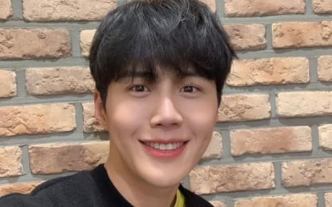 《2021 KBS演藝大賞中》文世潤奪大獎！真情流露謝金宣虎！