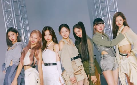 NMIXX望延續JYPE「女團強國」的名聲+分享看見素顏TWICE的讚嘆！