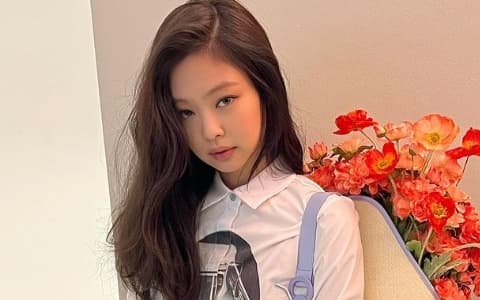 Jennie獨佔YG家族的寵愛！一句話讓Mino認真玩遊戲&李燦赫主動送禮物