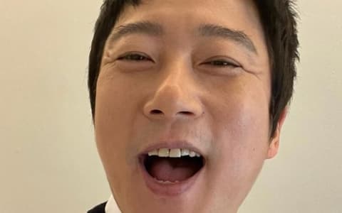 李壽根笑容背後的心酸故事！小時候都在看繼母眼色下長大！