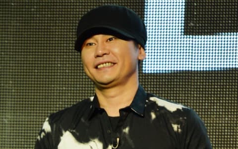 前YG社長梁玄錫爭議再添一樁！看演唱會「此舉」被網友轟：「大牌就不用防疫?」
