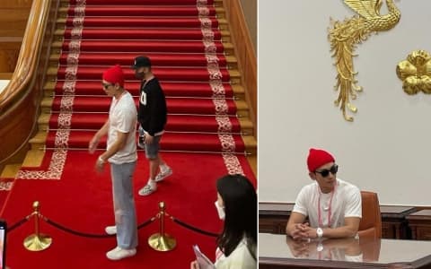 在沒有總統的青瓦臺首次演出的男歌手！網友讚：大概也只有他可以！