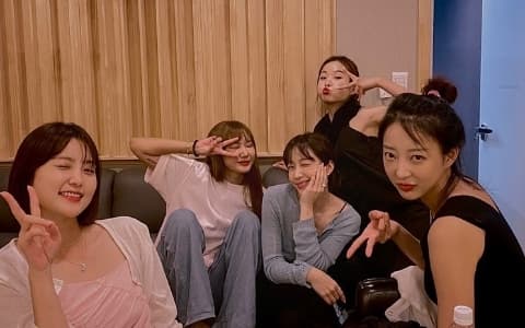 LEGGO們準備好了嗎！EXID重新合體...疑似為回歸做準備♥