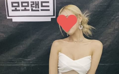 好久不見逐漸性感的MOMOLAND JooE！被讚與Jessi相像的魅力外貌！