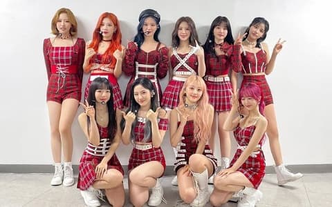 Chuu退出本月少女後⋯⋯本月少女首次以11名成員組合回歸！
