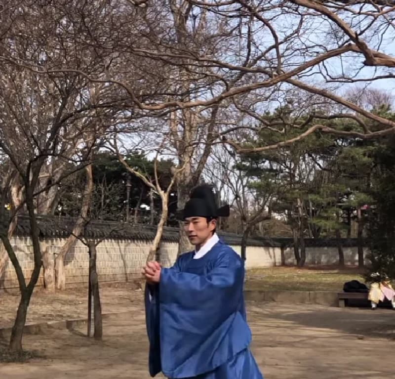 image source_instagram|yunbellseok
