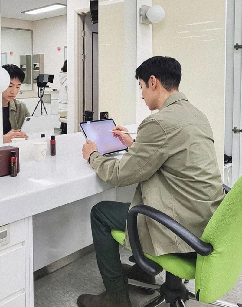 Image Source Instagram|leejehoon_official