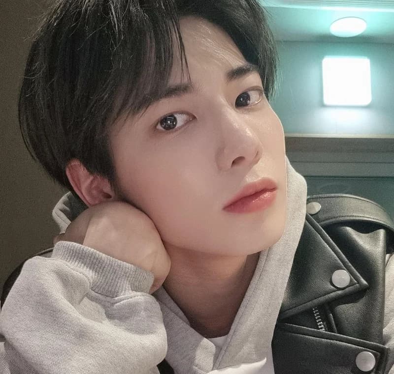 Image Source_Instagram | 180cm_txt
