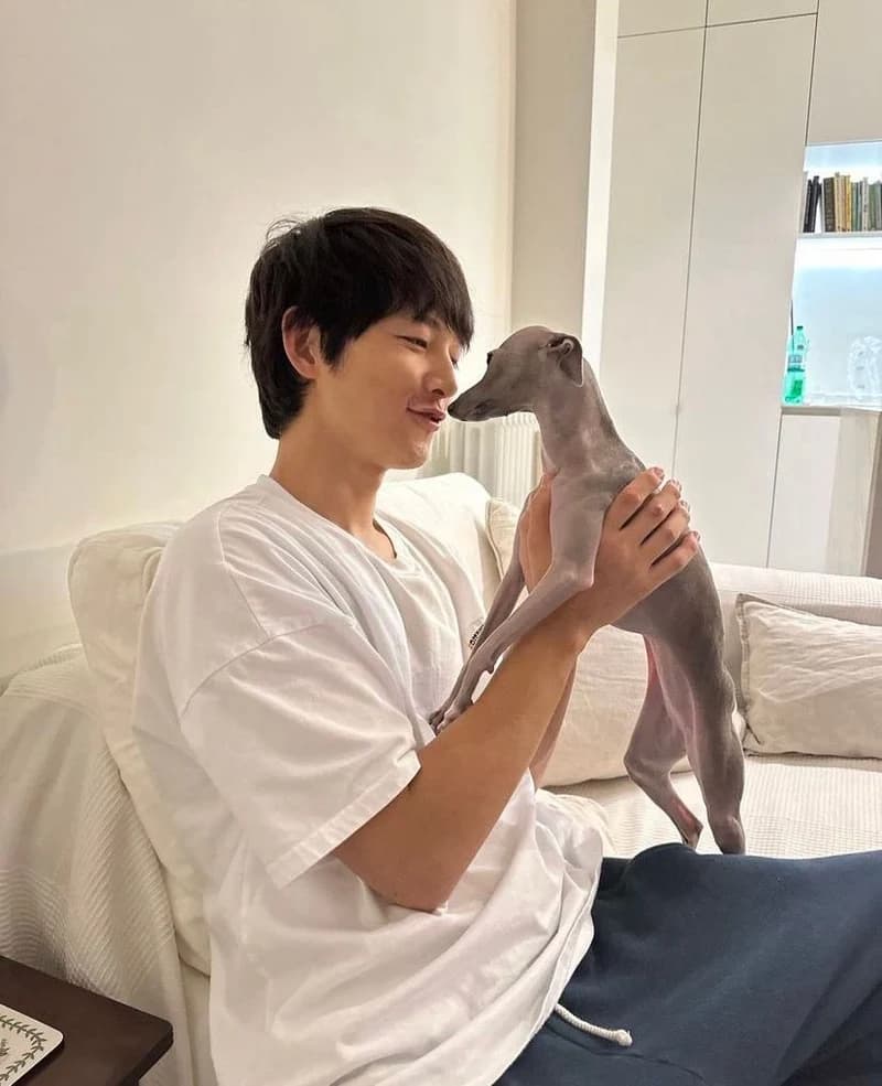 Image Source l hi_songjoongki IG