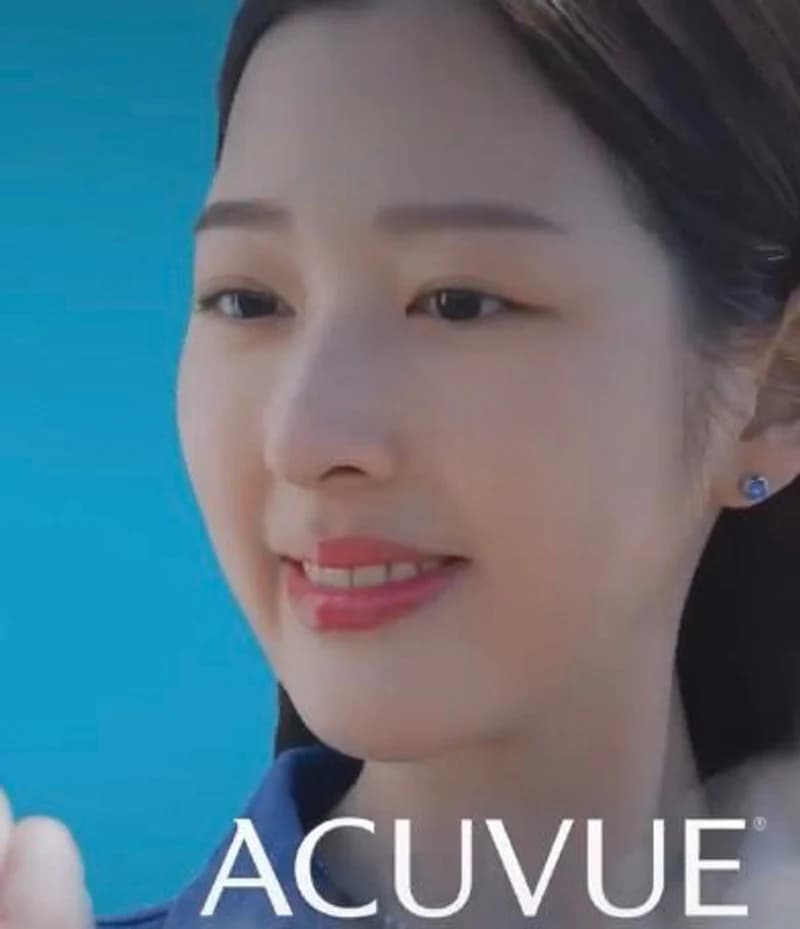 Image Source l ACUVUE 