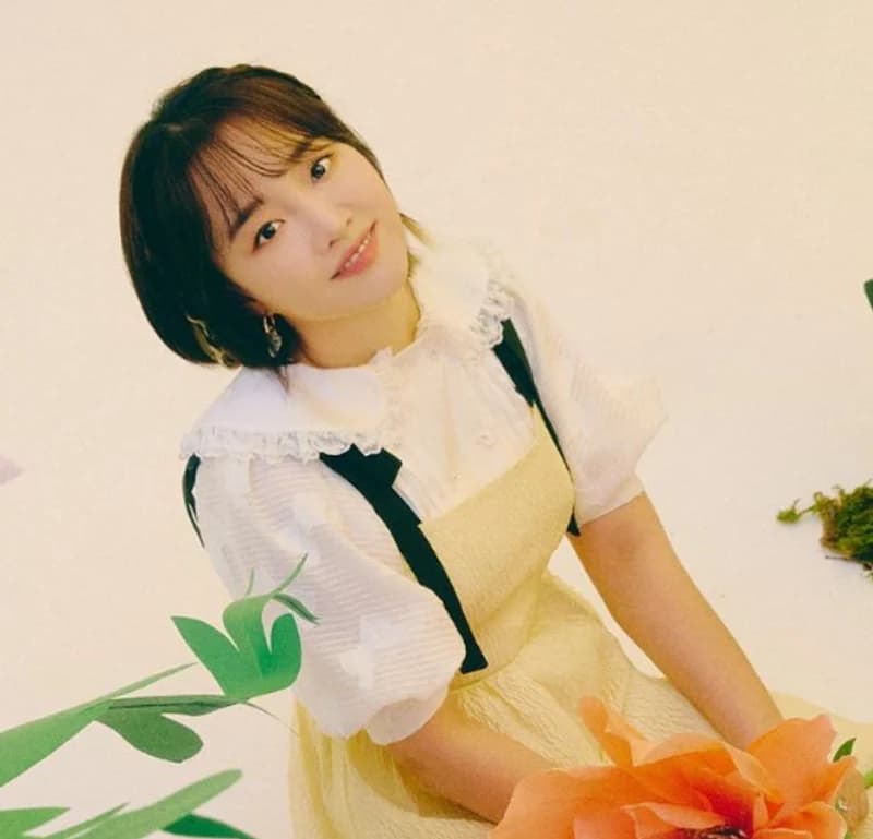 Image Source_Instagram | younha_holic