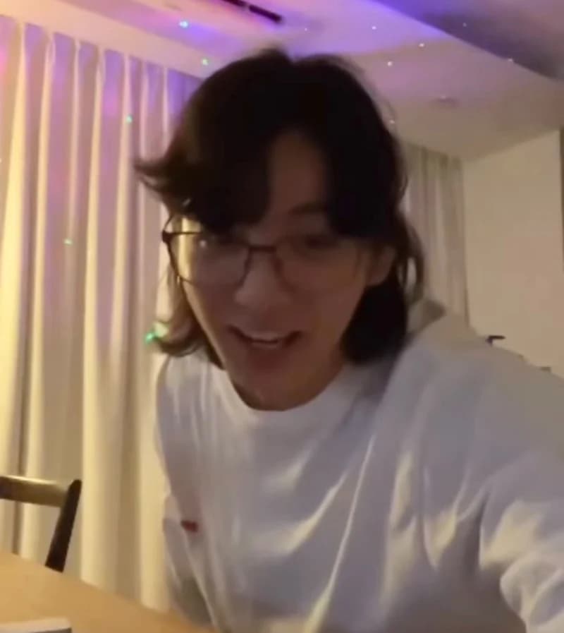 Image Source |weverse BTS 