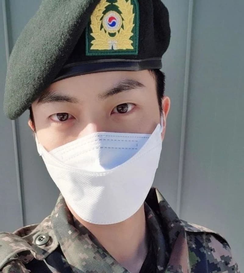 Image Source l Weverse