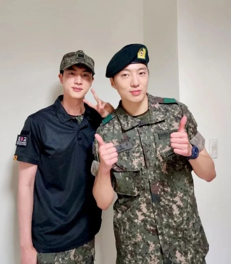 Image Source l Weverse