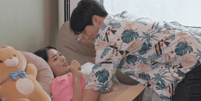 【韩网新闻】怀孕期间丈夫持续动粗!并强迫发生关系!丈夫是拥有160万粉丝的知名YouTuber