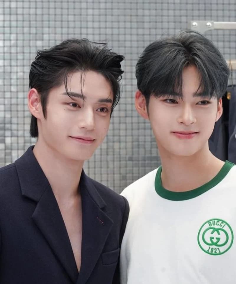 Image Source l zb1official IG