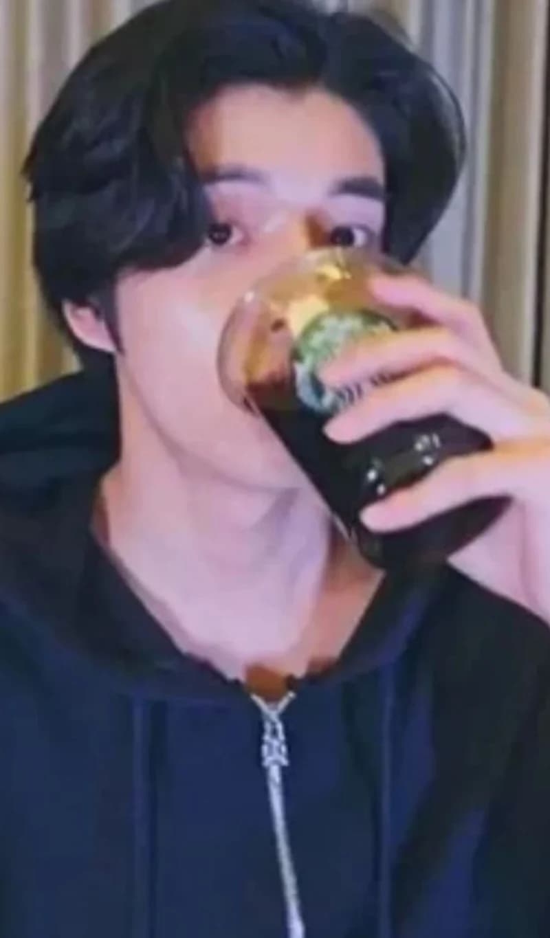 Image Source l weverse 