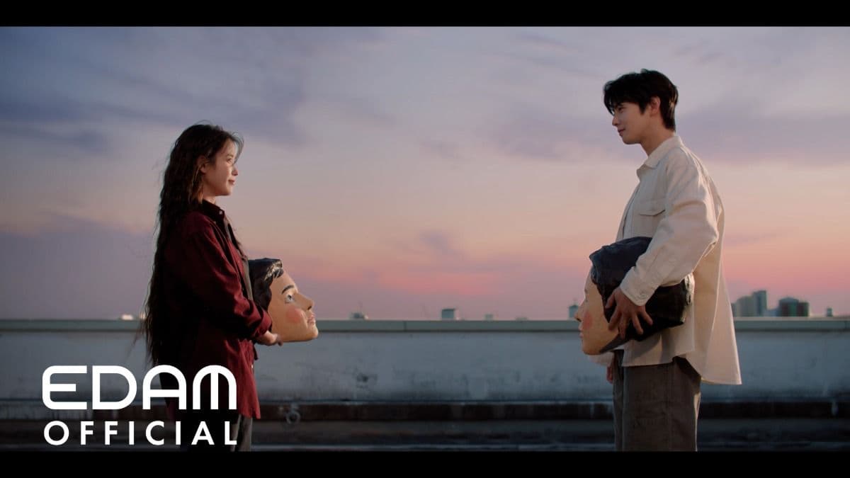韓娛熱議-IU《美人 (Feat. Balming Tiger)》MV 車銀優特別出演