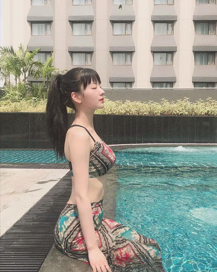 instagram | __yoonbomi__