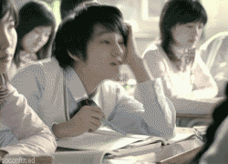 giphy提供