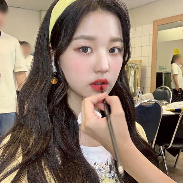 instagram |official_izone