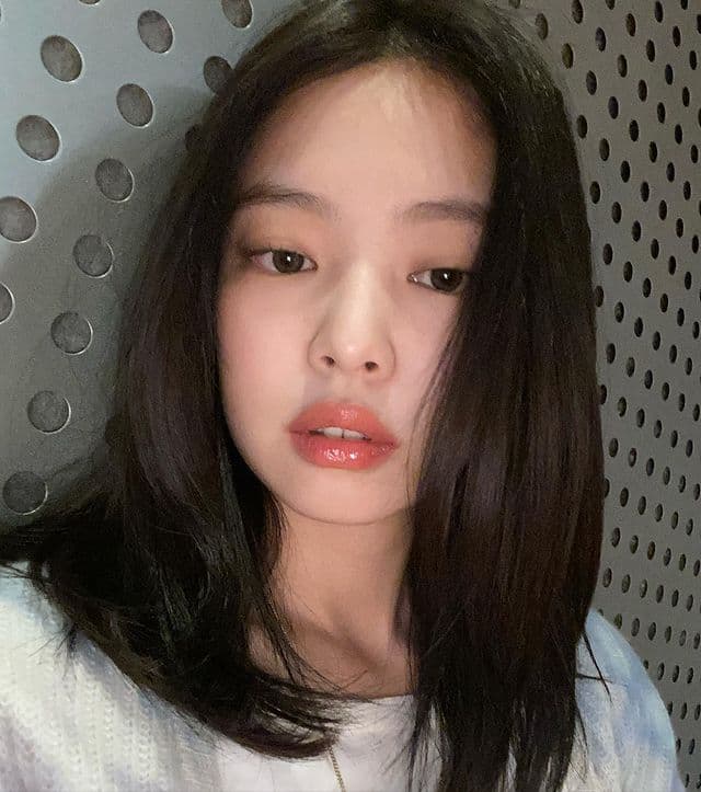 instagram | jennierubyjane