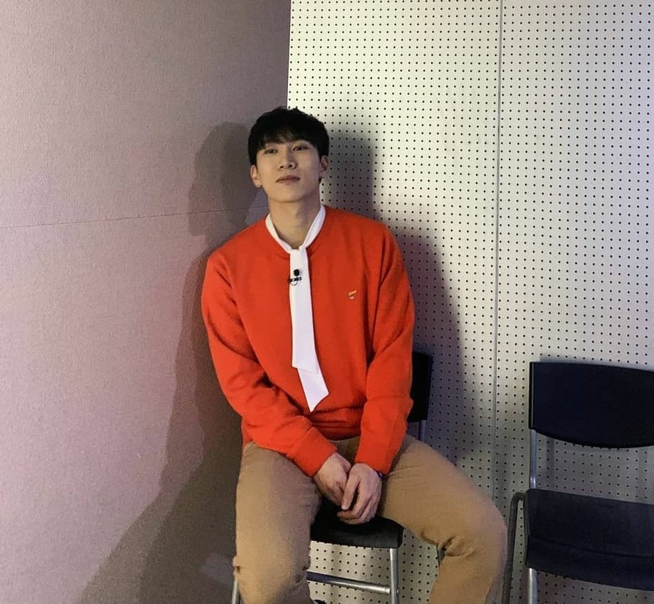 instagram | btob_silver_light