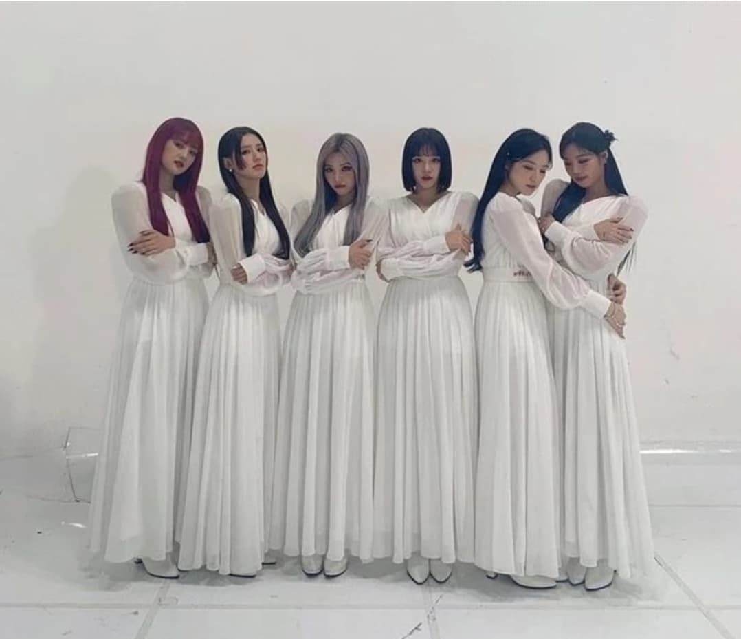 instagram | official_g_i_dle