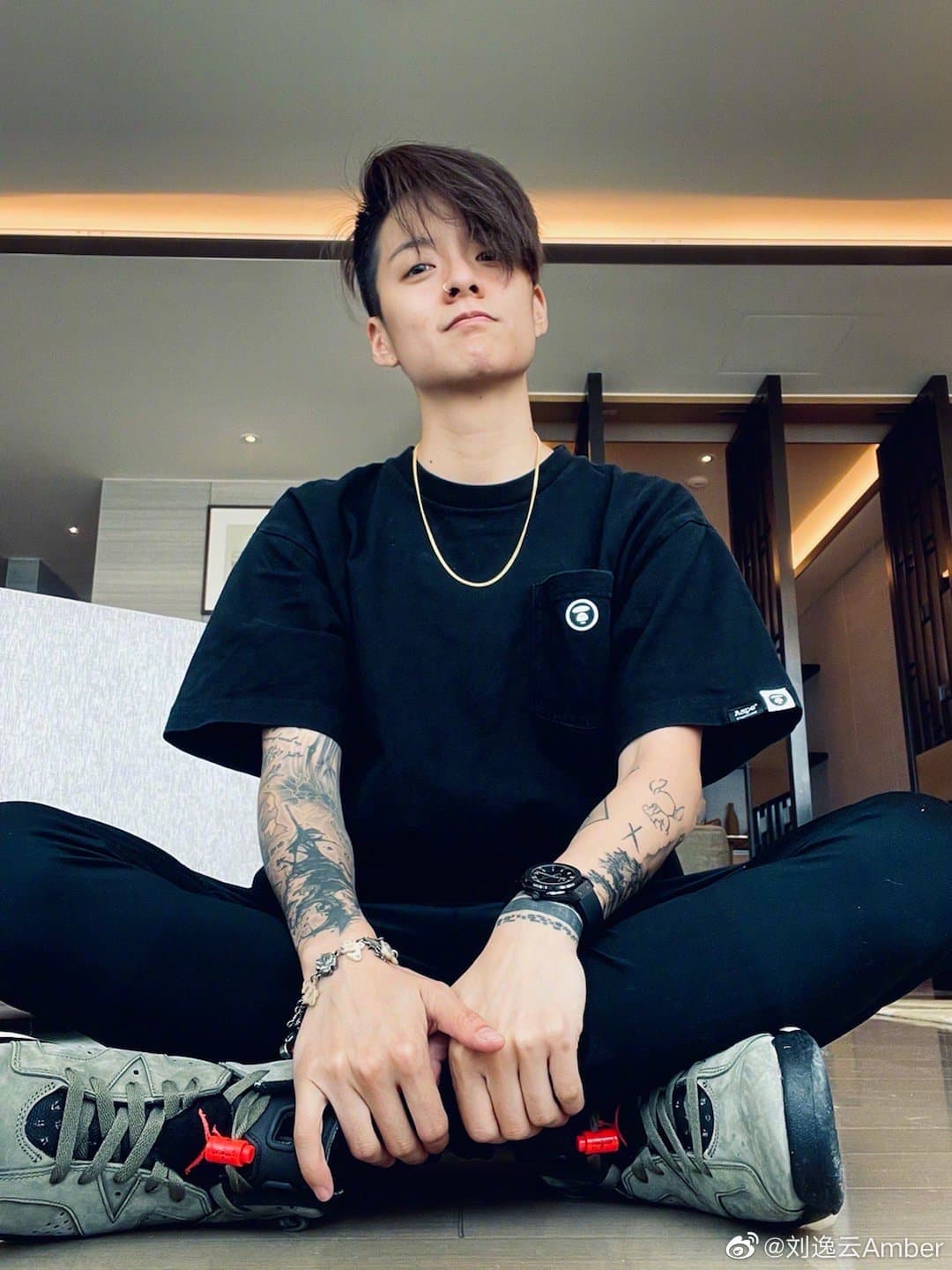 weibo | 劉逸雲 Amber