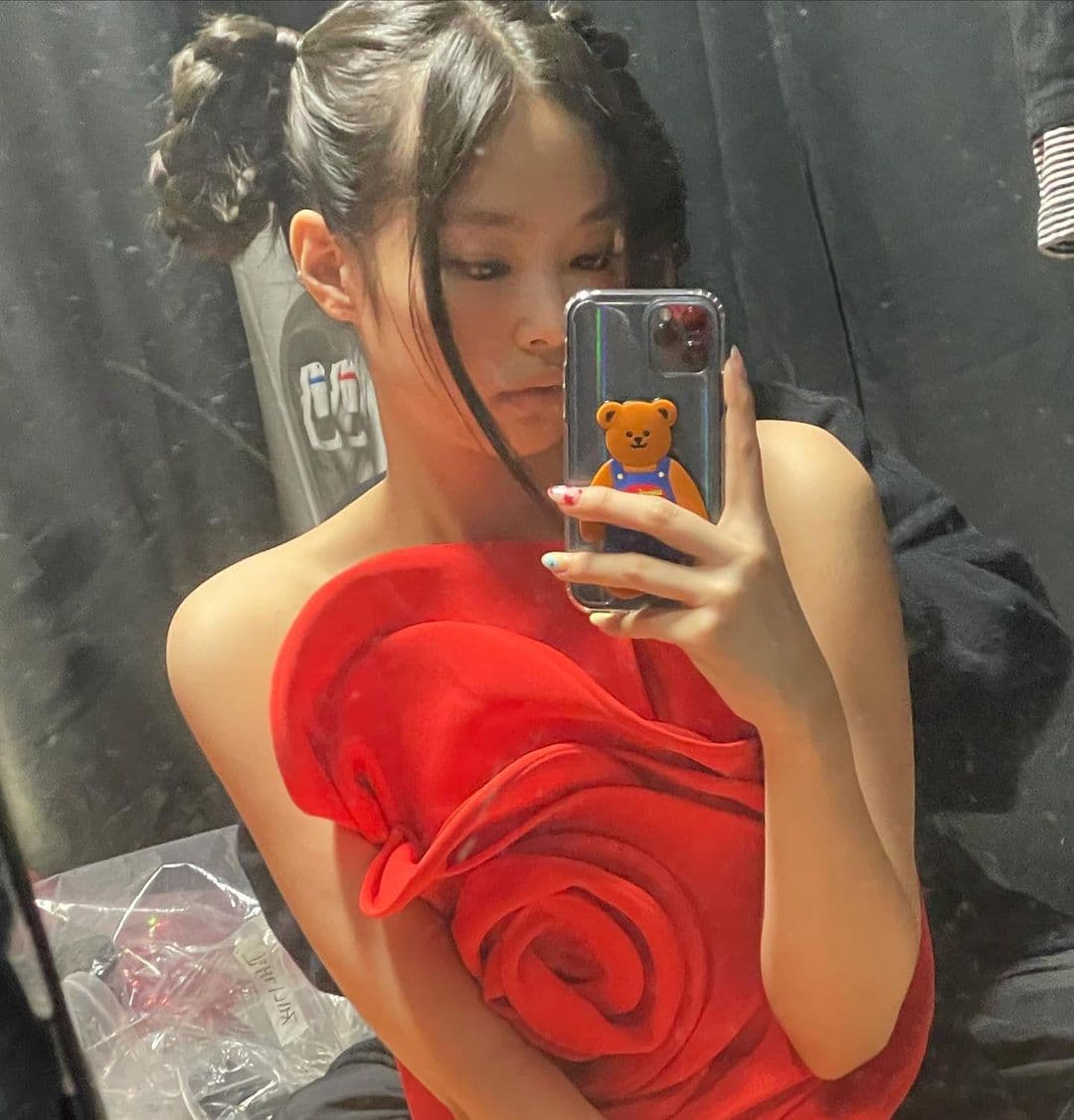 Image Source instagram | jennierubyjane