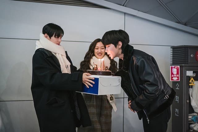 Image Source instagram | eunwo.o_c