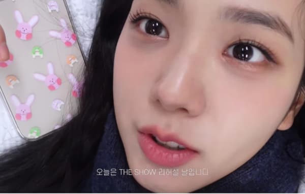 Image Source Youtube | Jennierubyjane Official