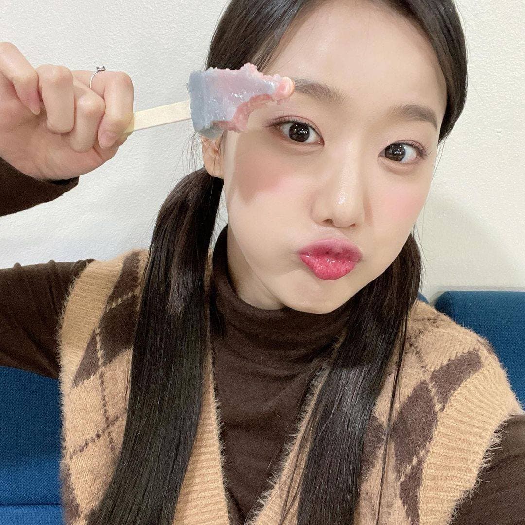 Image Source_Instagram | official.april/