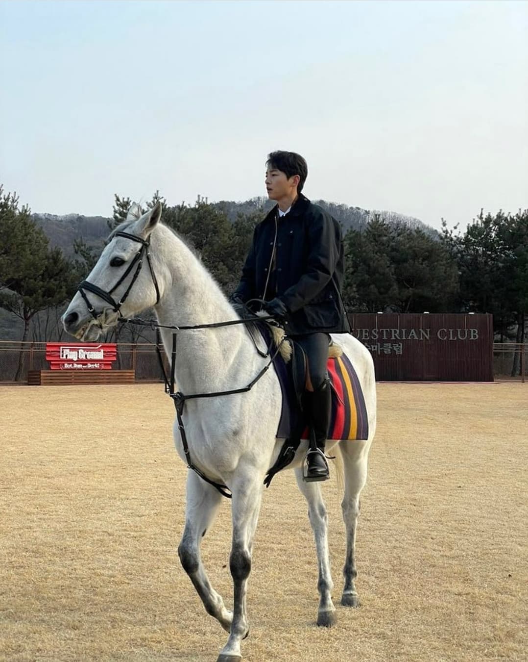 instagram | hi_songjoongki