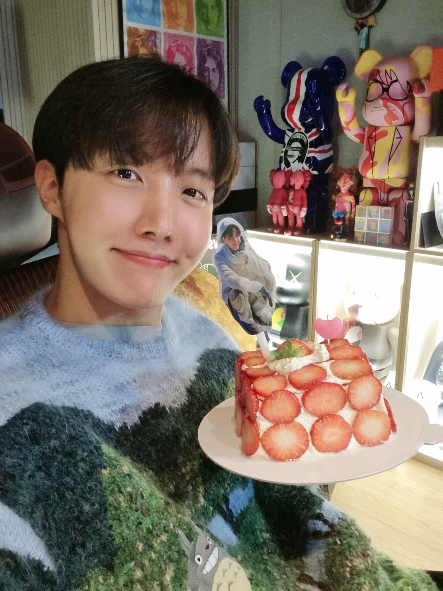 Image Source_Twitter | BTS_twt