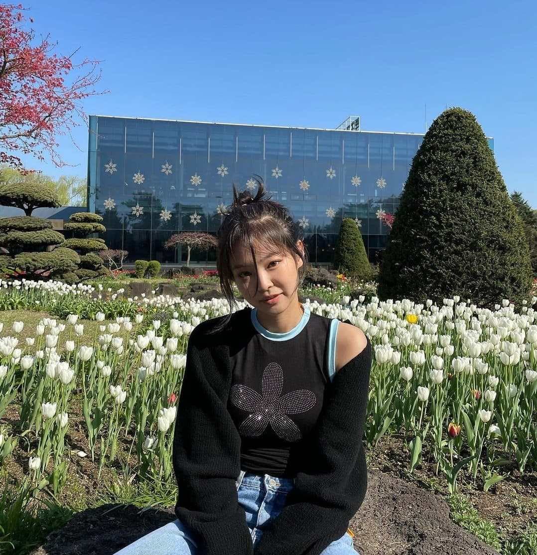 instagram | jennierubyjane