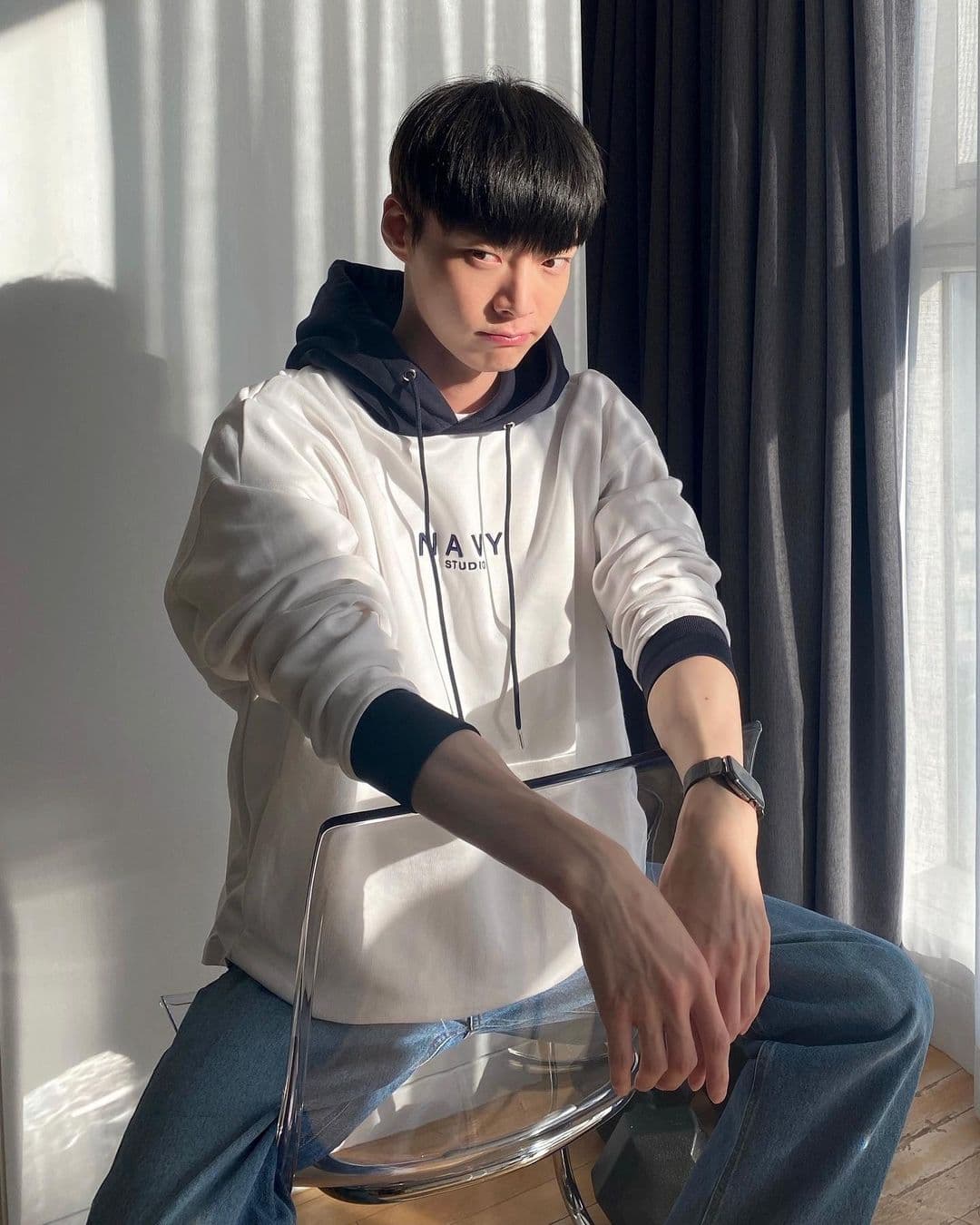 image source_instagram_aagbanjh