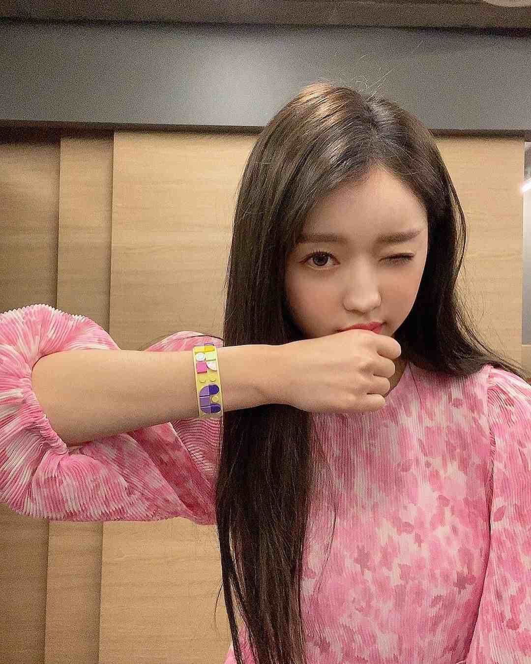 Image Source instagram | wm_ohmygirl