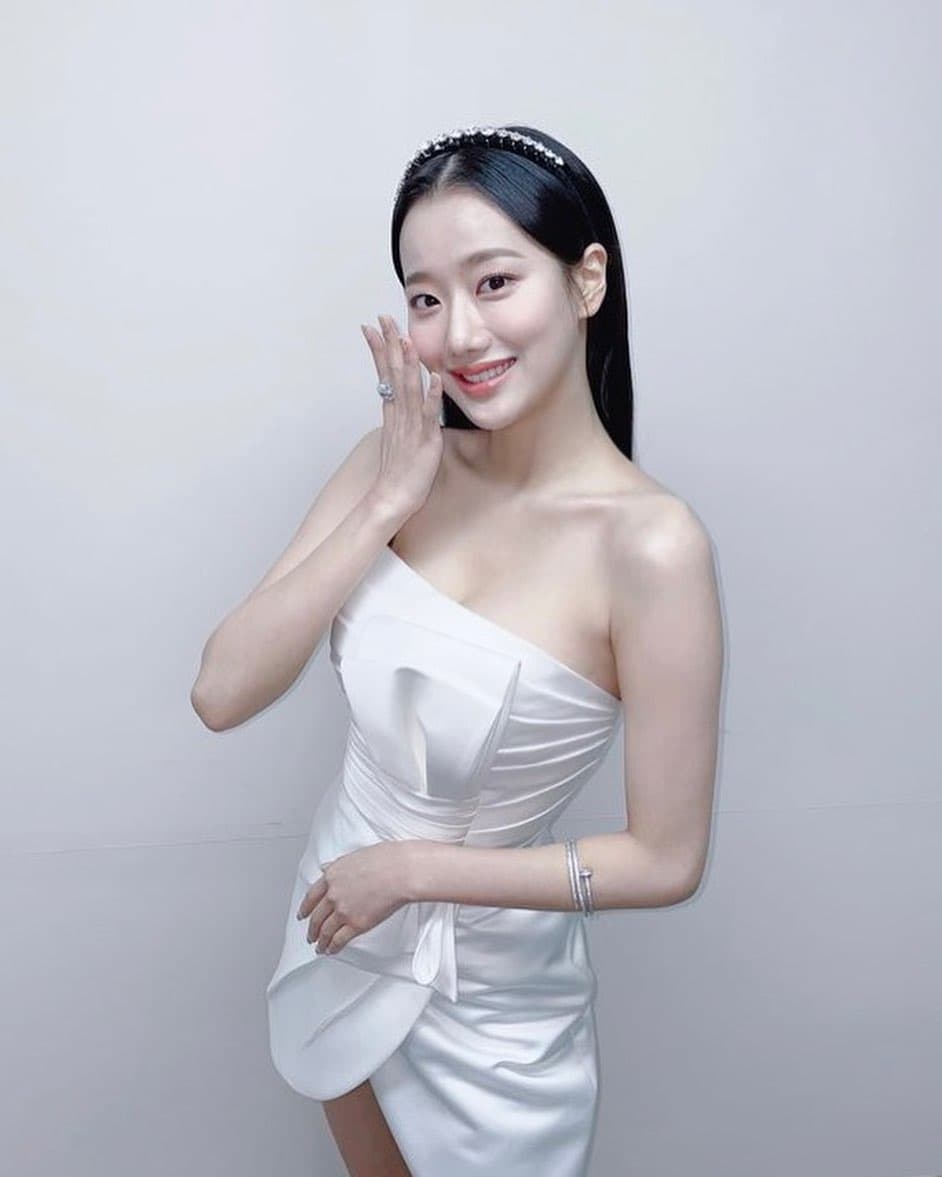 Image Source_Instagram | official.april