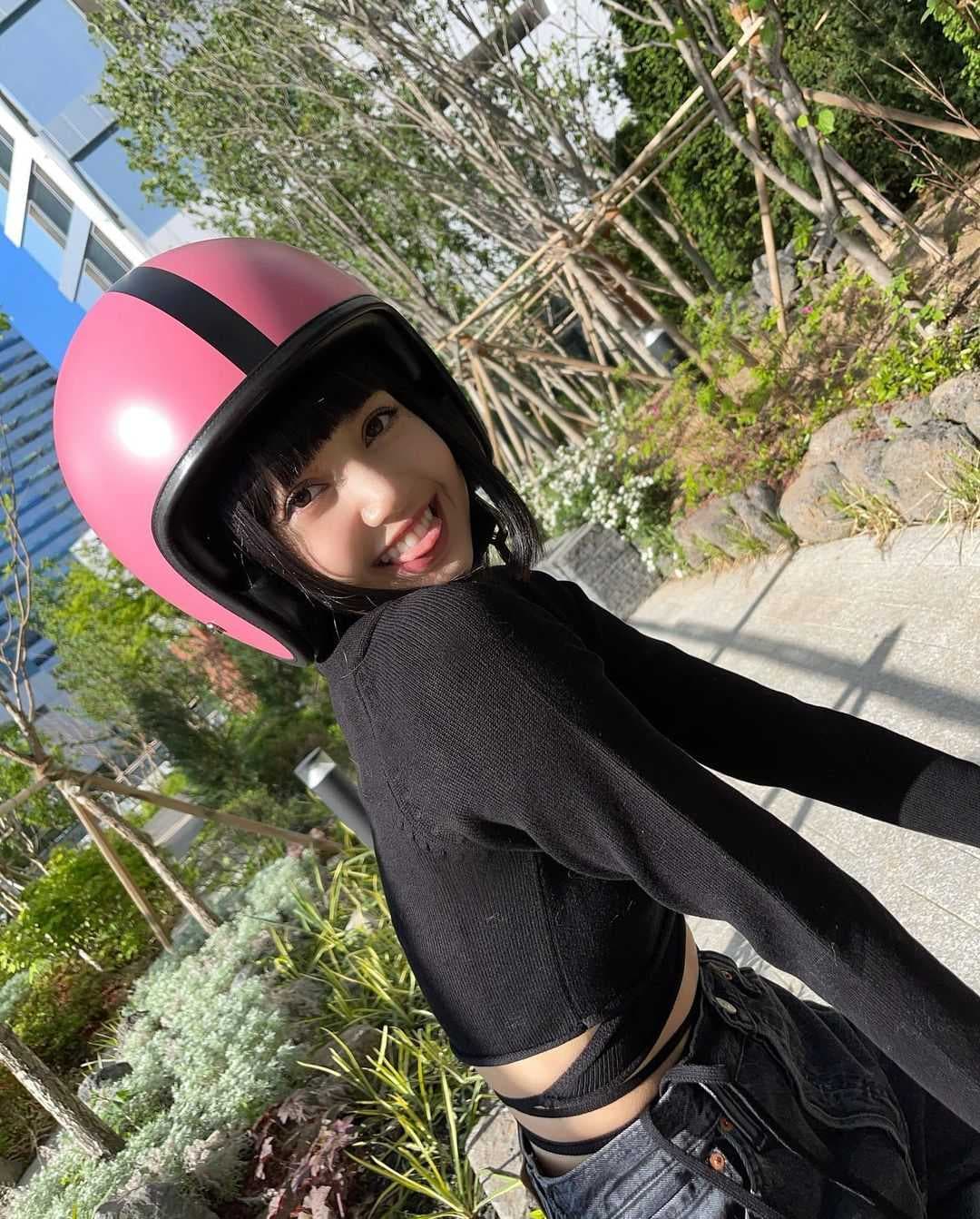 instagram |   lalalalisa_m