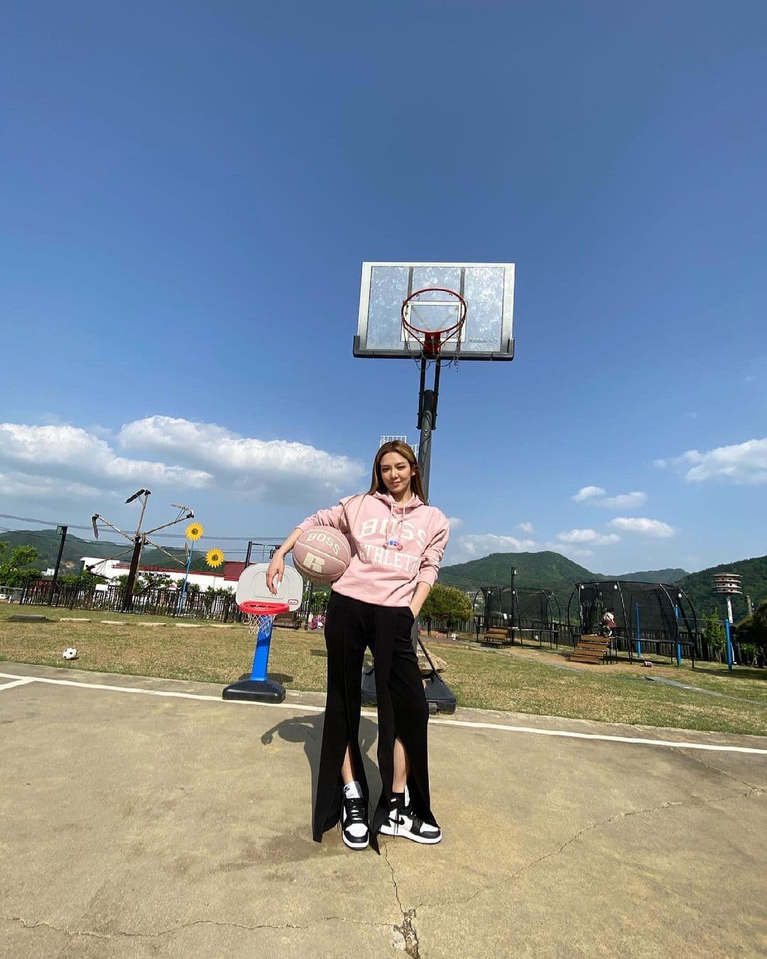 Image Source_Instagram | hyoyeon_x_x