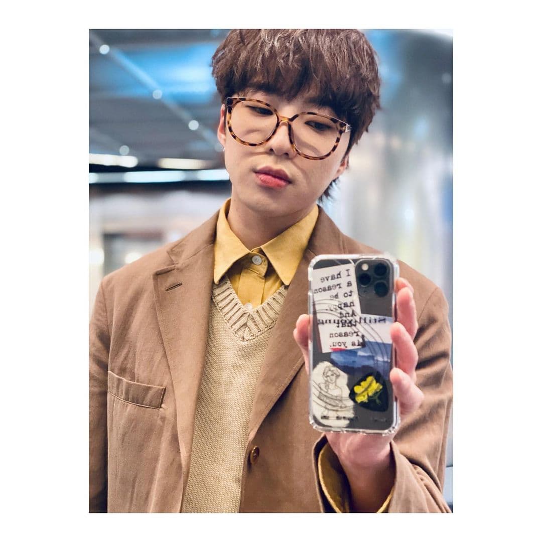 instagram | w_n_r00