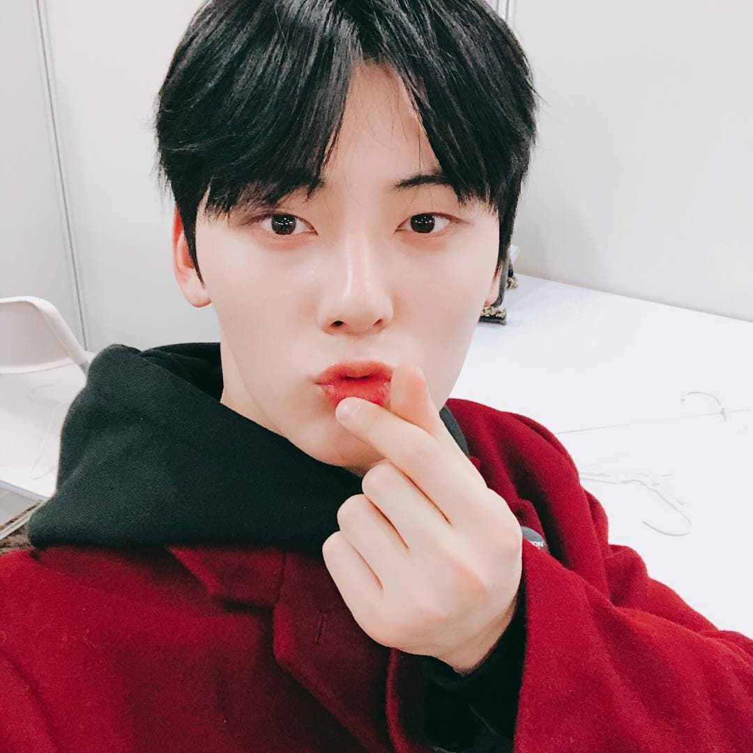 instagram | wannaone.official