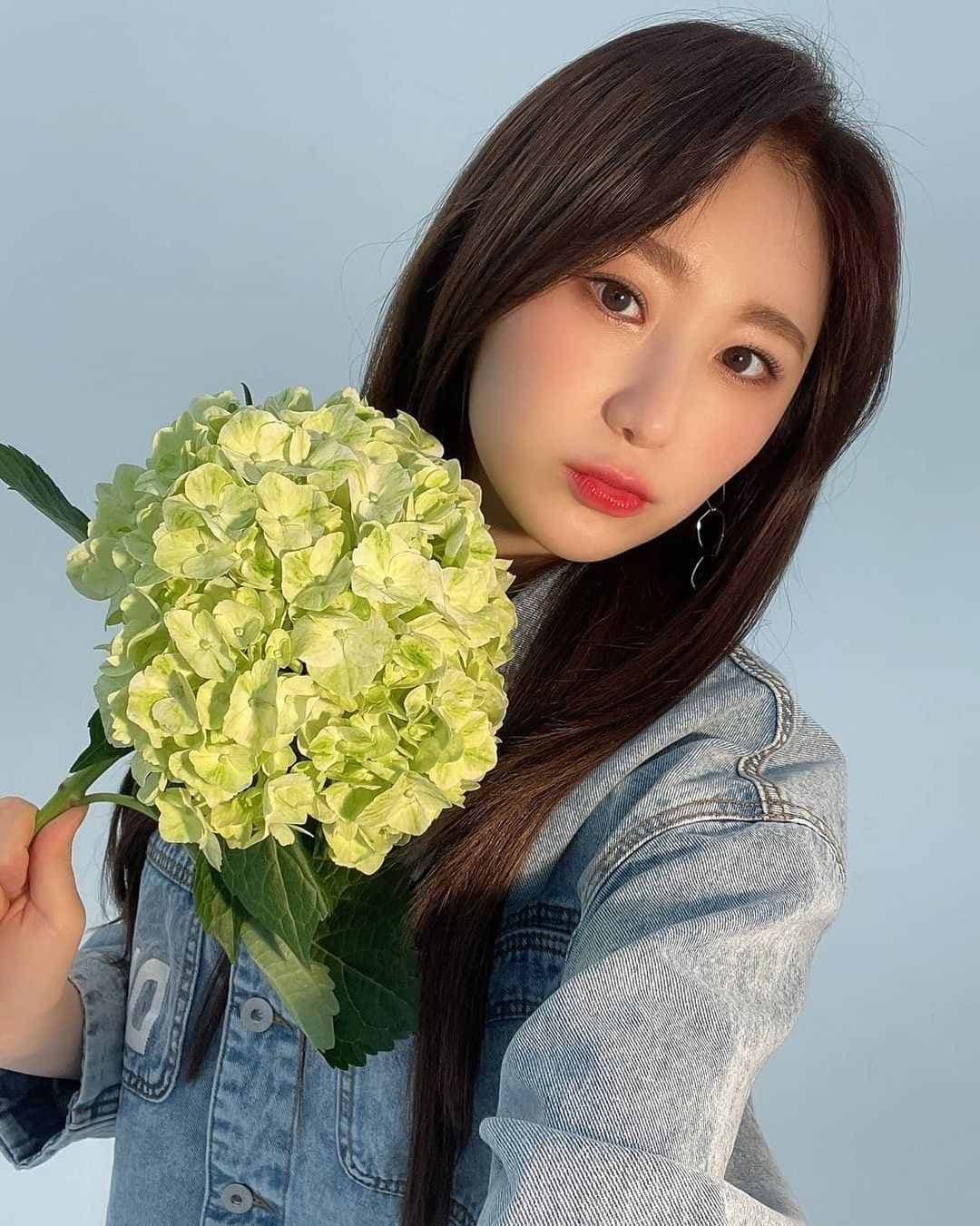 Image Source_Instagram | official_izone